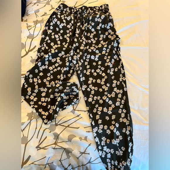Juicy Couture Black Label 100% Silk Joggers-size M - Picture 1 of 4